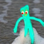 gumby_at_the_beach_by_chewyraezen-d46hnll
